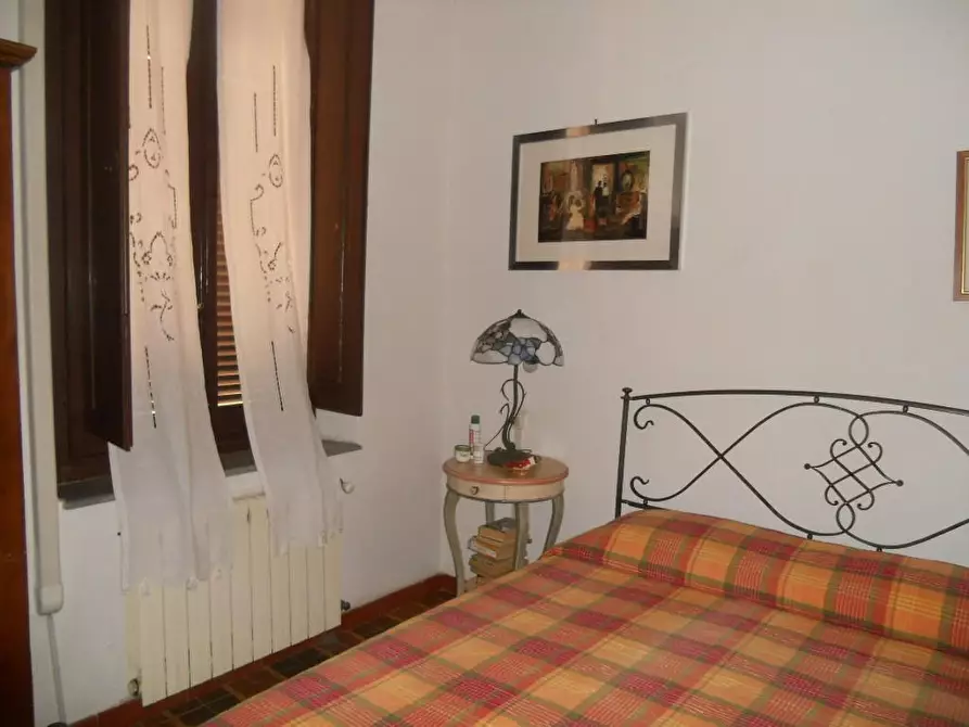 Immagine 10 di Villa in vendita  a Viareggio