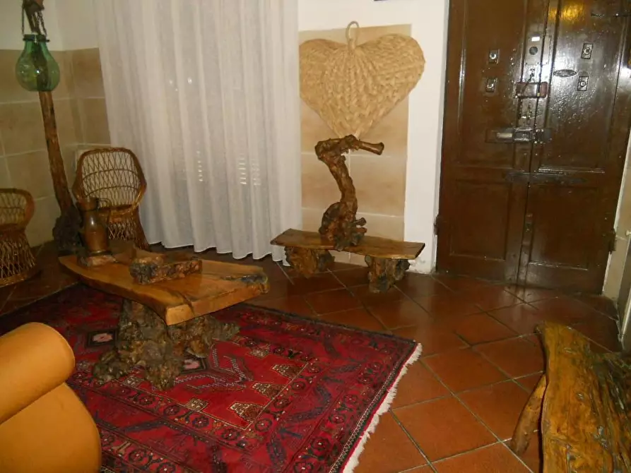 Immagine 3 di Villa in vendita  a Viareggio