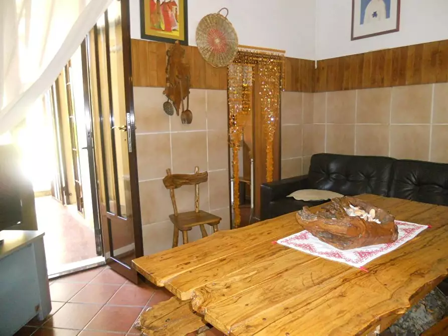 Immagine 12 di Villa in vendita  a Viareggio