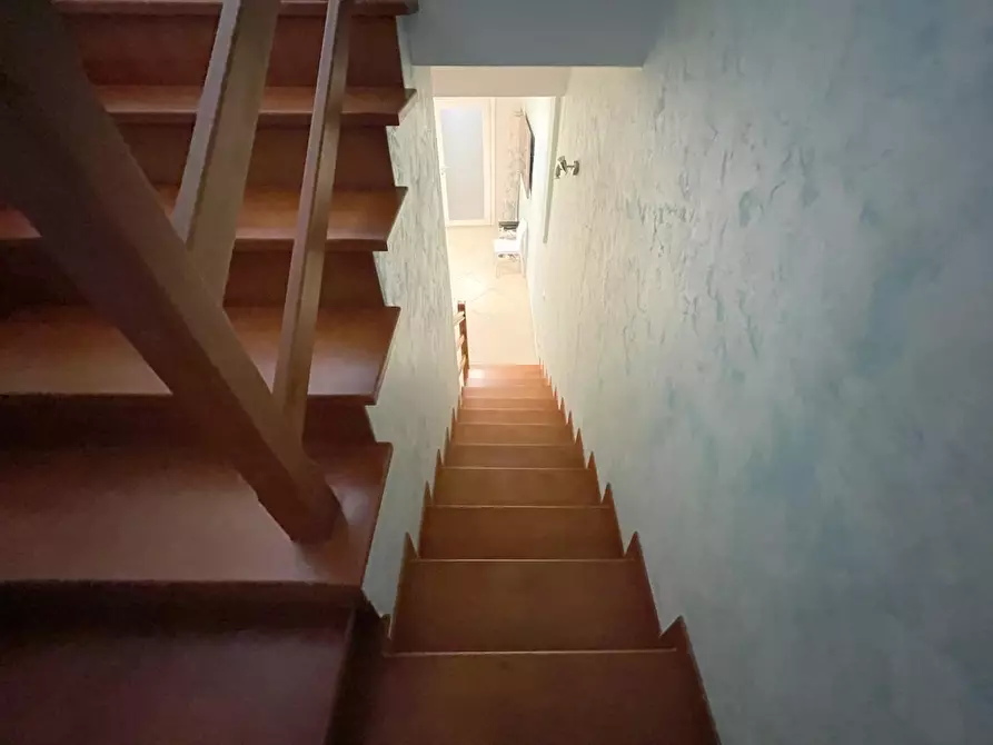 Immagine 46 di Villetta a schiera in vendita  a Viareggio