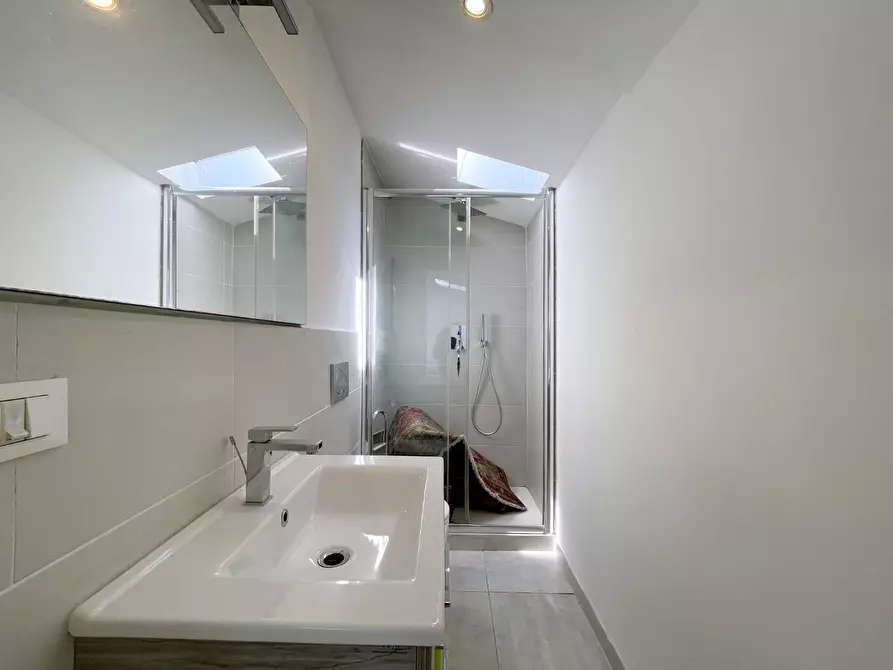 Immagine 45 di Villetta a schiera in vendita  a Viareggio