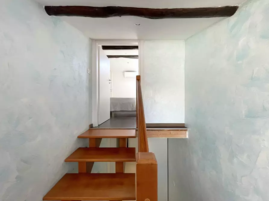 Immagine 40 di Villetta a schiera in vendita  a Viareggio