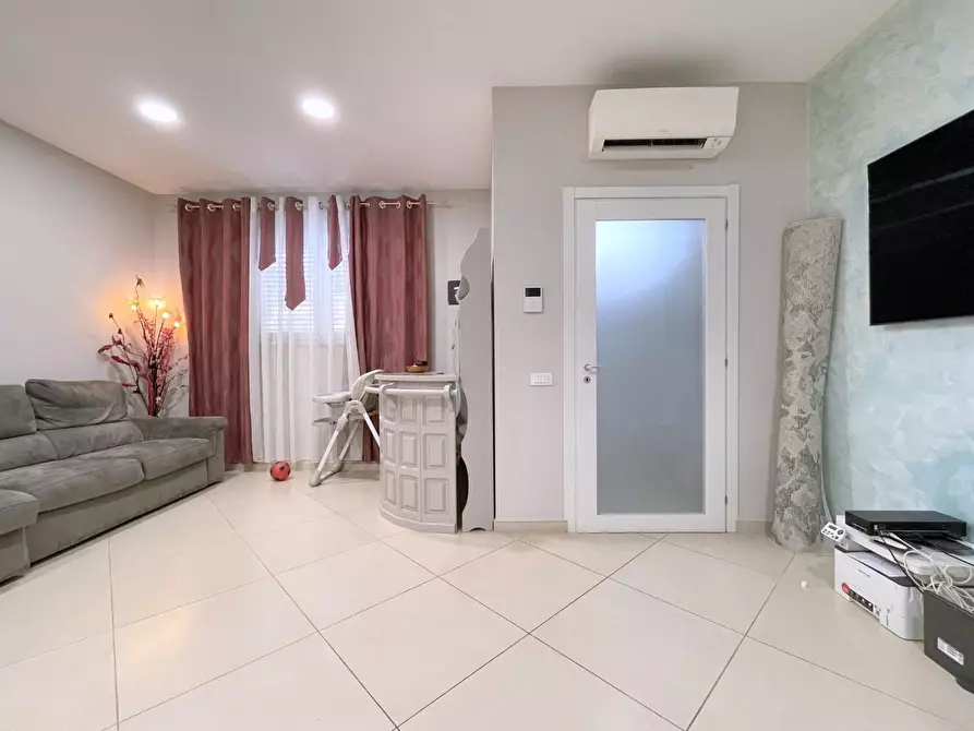 Immagine 47 di Villetta a schiera in vendita  a Viareggio