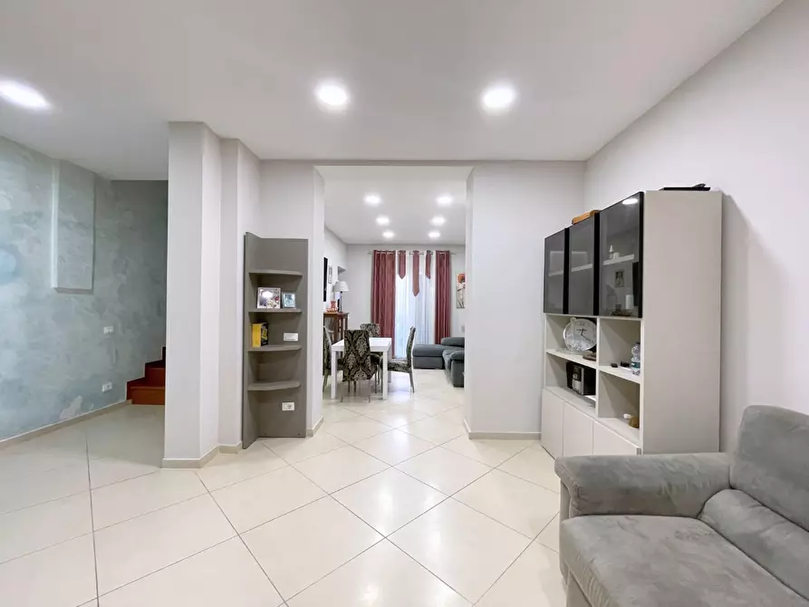 Immagine 4 di Villetta a schiera in vendita  a Viareggio