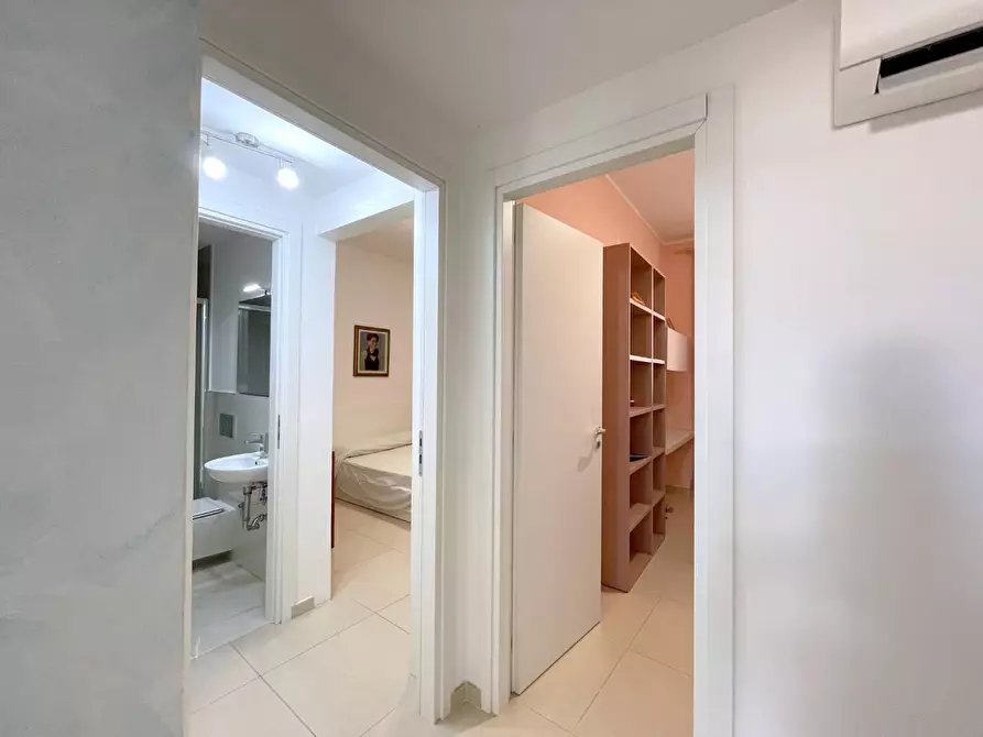 Immagine 28 di Villetta a schiera in vendita  a Viareggio