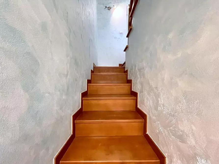 Immagine 14 di Villetta a schiera in vendita  a Viareggio