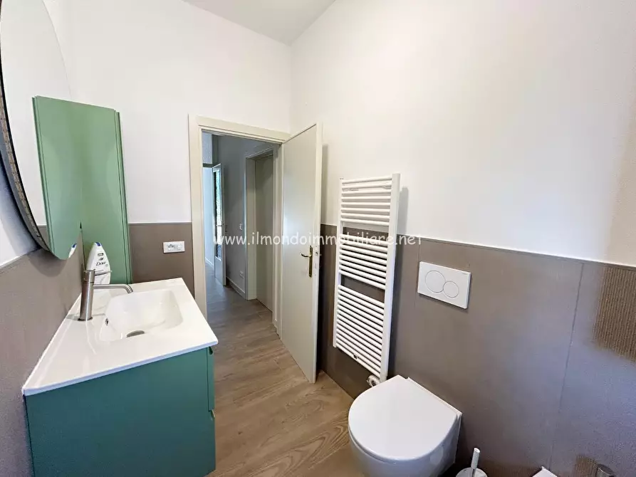 Immagine 18 di Appartamento in vendita  a Rosignano Marittimo