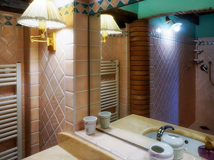 Immagine 57 di Villa in affitto  a Camaiore