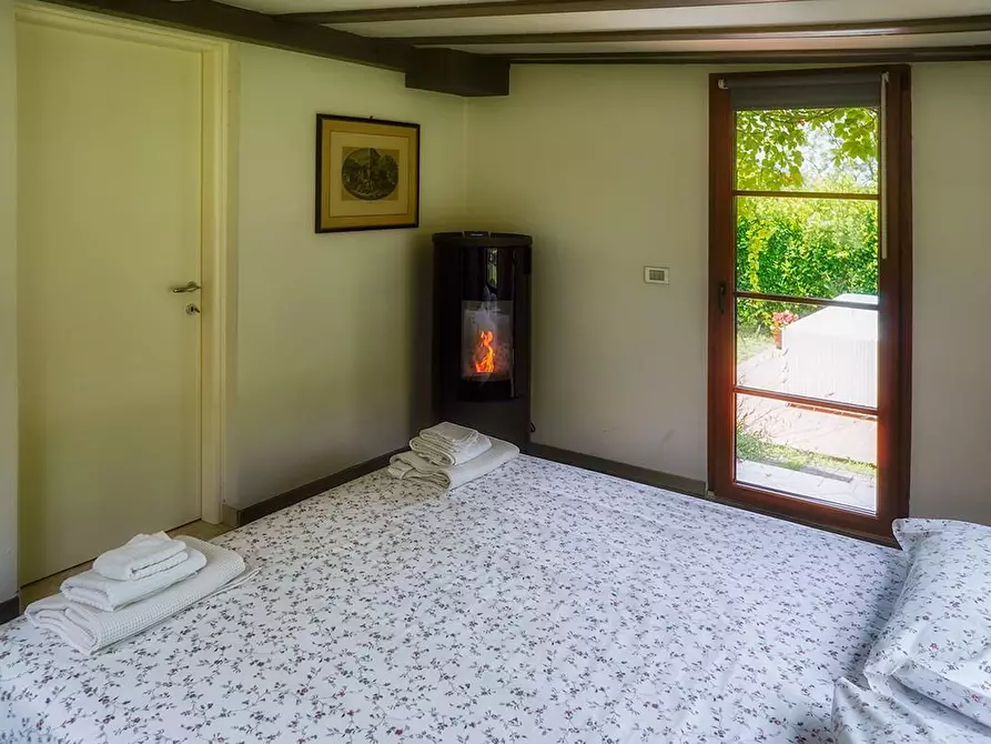 Immagine 77 di Villa in affitto  a Camaiore