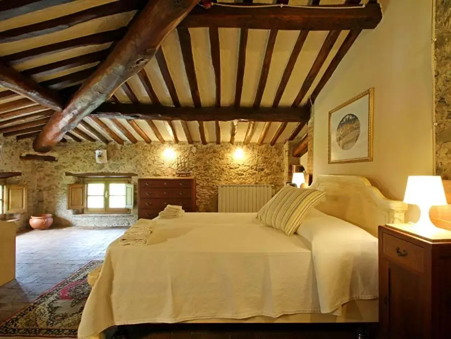 Immagine 89 di Villa in affitto  a Camaiore