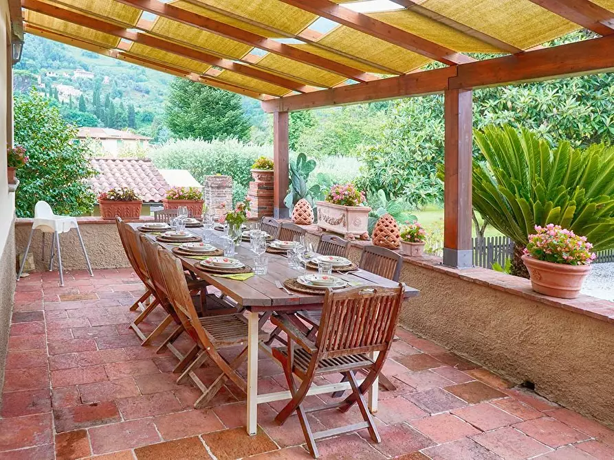 Immagine 4 di Villa in affitto  a Camaiore