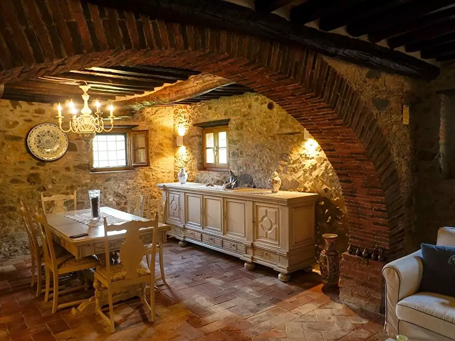 Immagine 54 di Villa in affitto  a Camaiore