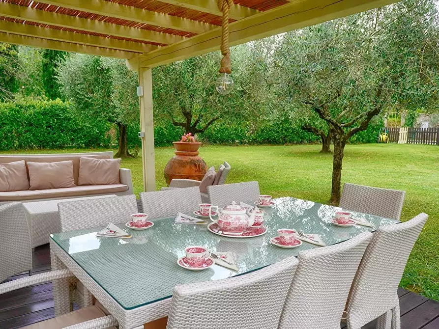 Immagine 63 di Villa in affitto  a Camaiore