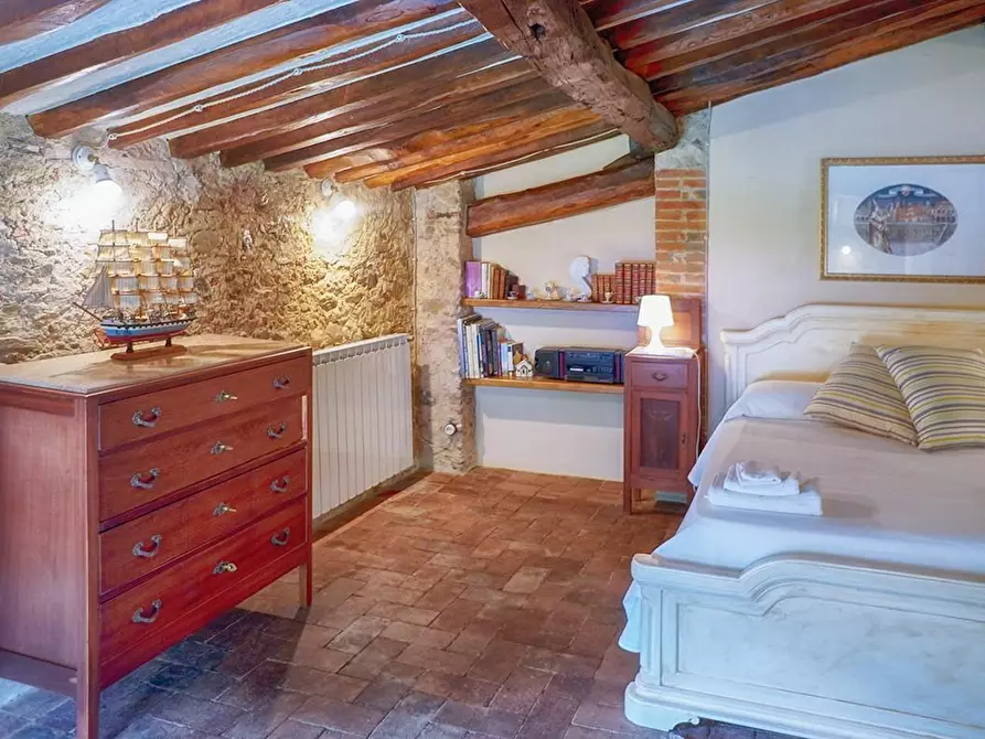 Immagine 41 di Villa in affitto  a Camaiore