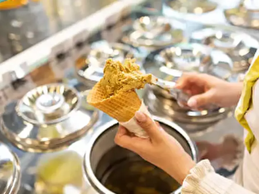 Immagine 1 di Attività commerciale in vendita  a Torino