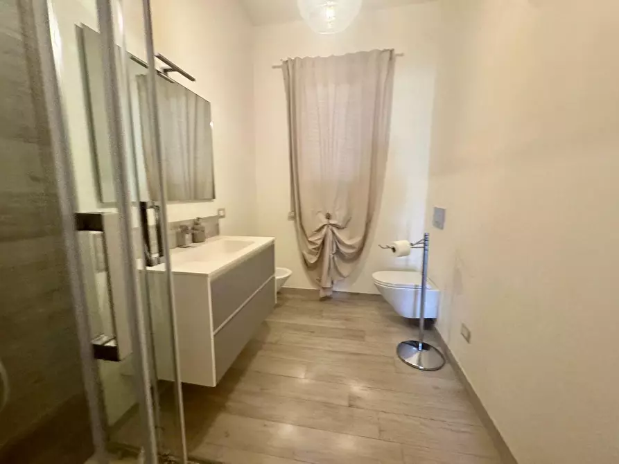 Immagine 13 di Appartamento in vendita  a Massa