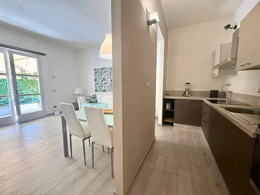 Immagine 7 di Appartamento in vendita  a Massa