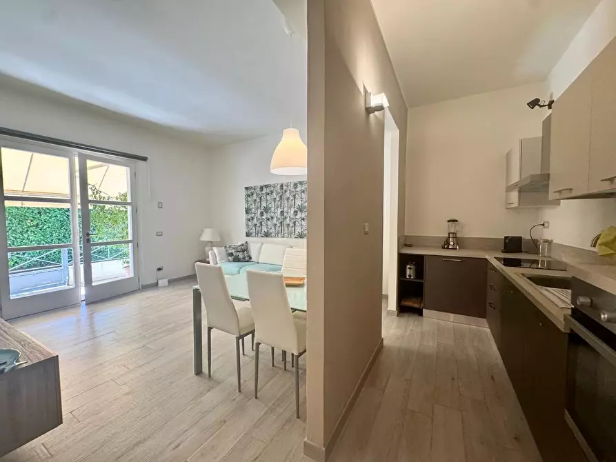 Immagine 11 di Appartamento in vendita  a Massa