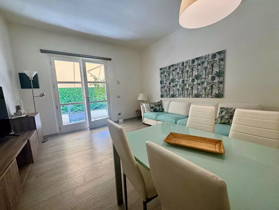 Immagine 9 di Appartamento in vendita  a Massa