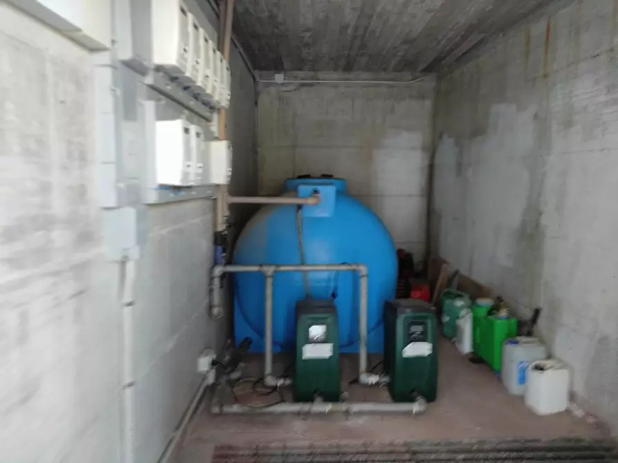 Immagine 22 di Appartamento in vendita  a Collesalvetti