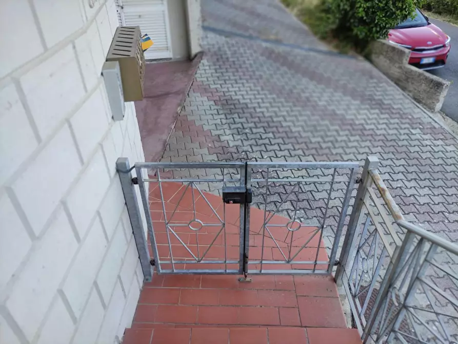 Immagine 5 di Appartamento in vendita  a Collesalvetti