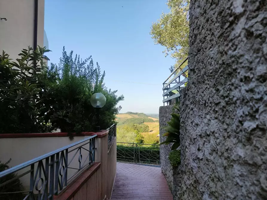 Immagine 1 di Appartamento in vendita  a Collesalvetti