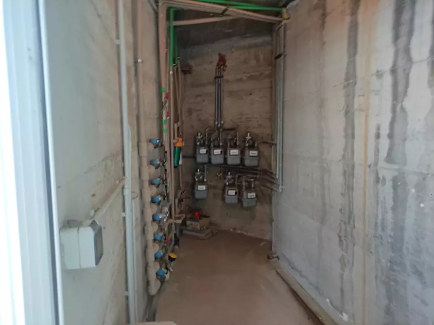 Immagine 23 di Appartamento in vendita  a Collesalvetti