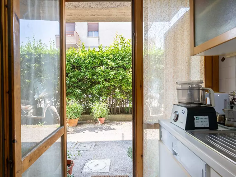 Immagine 8 di Casa bifamiliare in vendita  a Pisa