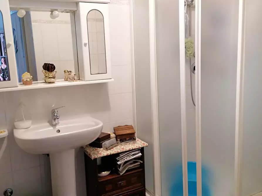 Immagine 9 di Casa semindipendente in vendita  a Carrara