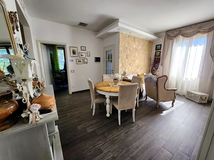 Immagine 2 di Appartamento in vendita  a Empoli