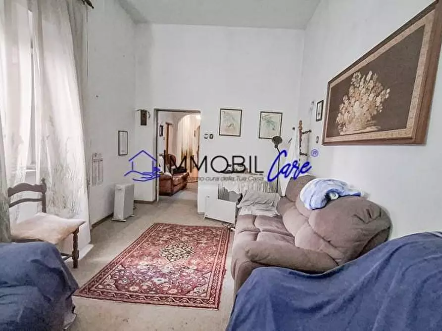 Immagine 10 di Appartamento in vendita  a Livorno