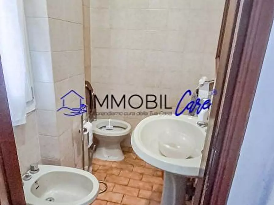 Immagine 14 di Appartamento in vendita  a Livorno