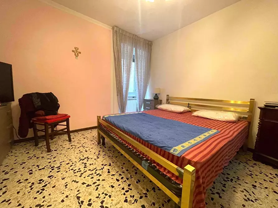 Immagine 17 di Appartamento in vendita  a Carro