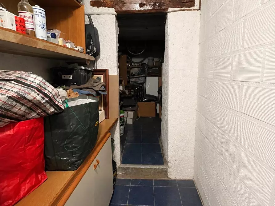 Immagine 25 di Appartamento in vendita  a Carro