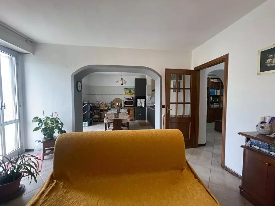 Immagine 6 di Appartamento in vendita  a Carro