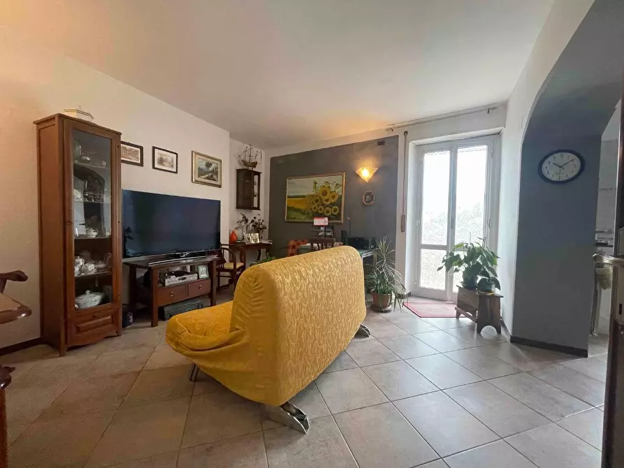 Immagine 5 di Appartamento in vendita  a Carro