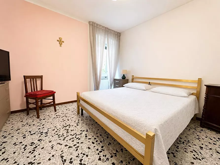 Immagine 17 di Appartamento in vendita  a Carro