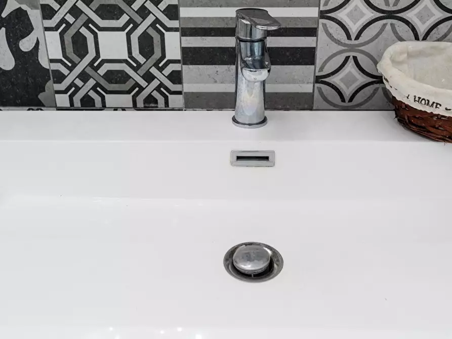 Immagine 26 di Casa indipendente in vendita  a Pontedera