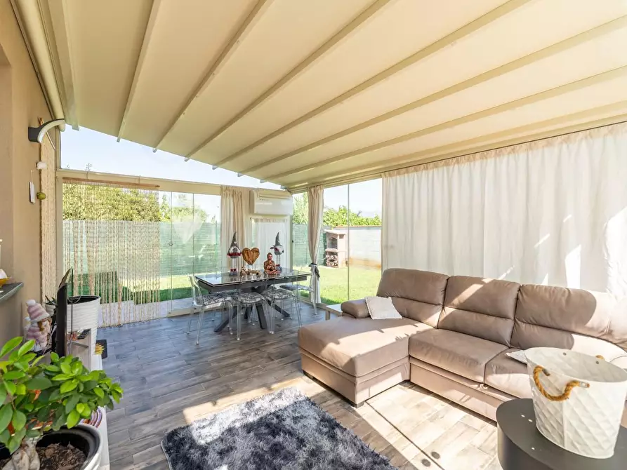 Immagine 3 di Casa indipendente in vendita  a Pontedera