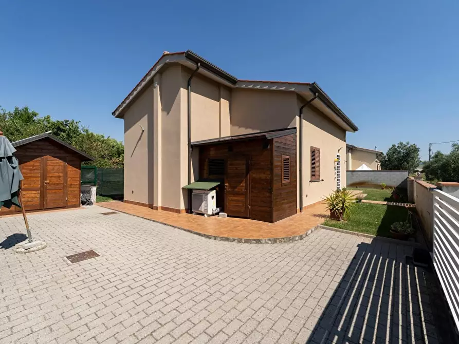 Immagine 29 di Casa indipendente in vendita  a Pontedera