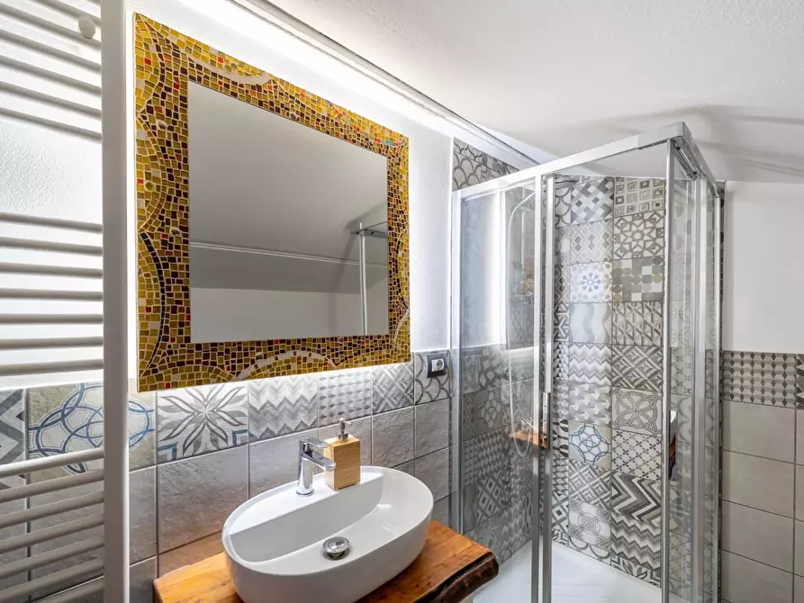 Immagine 25 di Casa indipendente in vendita  a Pontedera