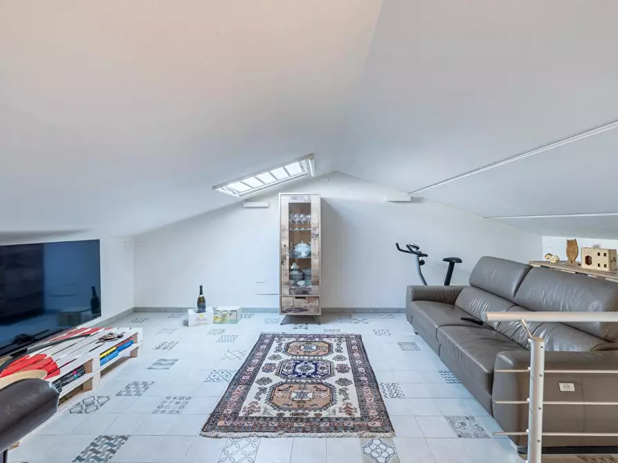 Immagine 23 di Casa indipendente in vendita  a Pontedera