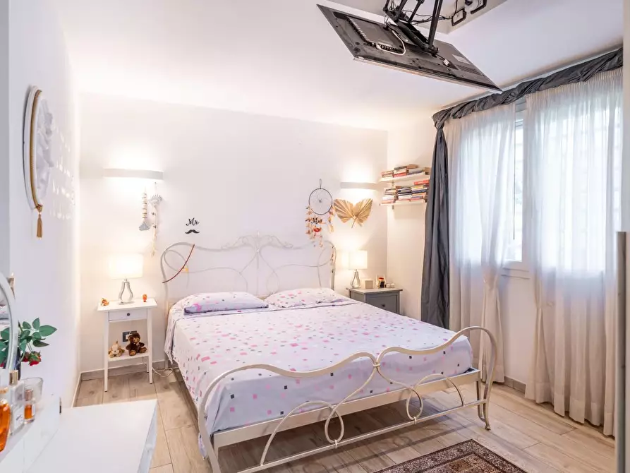 Immagine 13 di Casa indipendente in vendita  a Pontedera