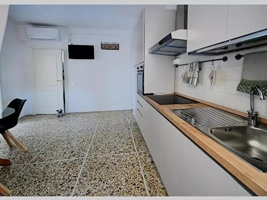 Immagine 3 di Appartamento in affitto  a Pisa