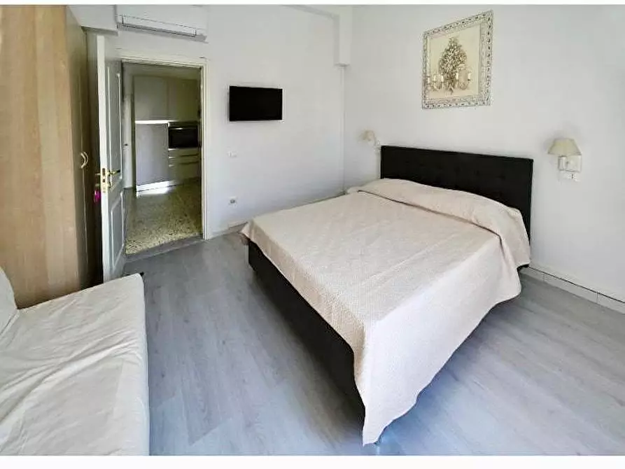 Immagine 11 di Appartamento in affitto  a Pisa