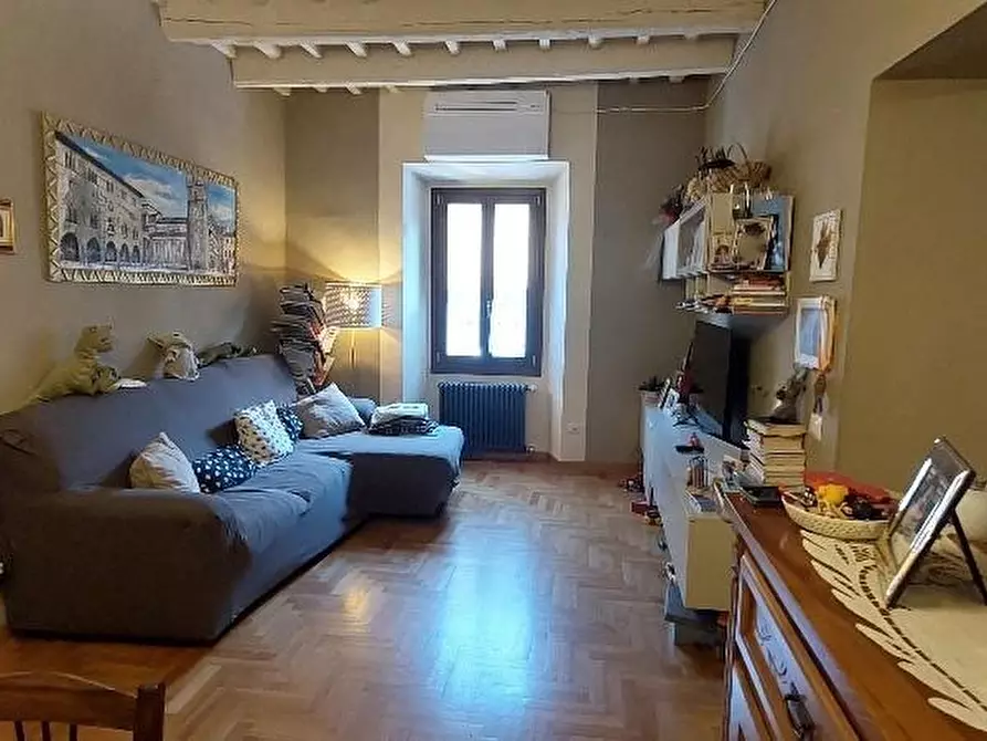Immagine 2 di Appartamento in vendita  a Pistoia