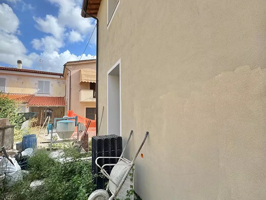 Immagine 2 di Casa indipendente in vendita  a Ponsacco