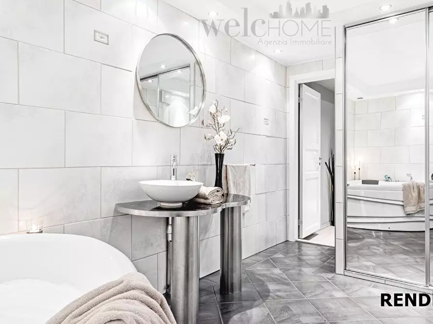 Immagine 14 di Appartamento in vendita  a Campi Bisenzio