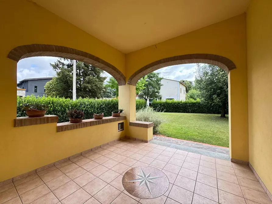 Immagine 8 di Villa in vendita  a Montespertoli