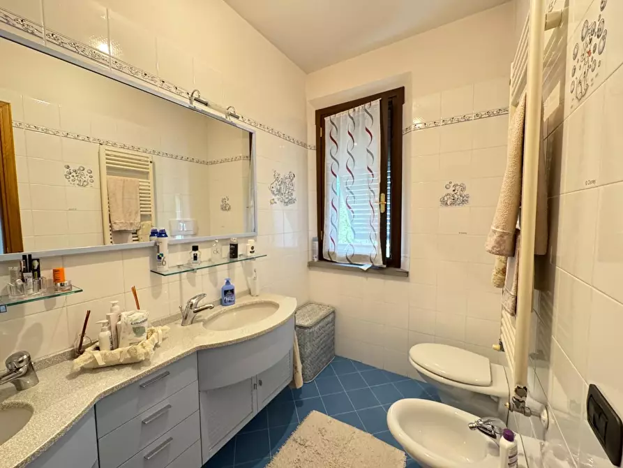 Immagine 25 di Villa in vendita  a Montespertoli